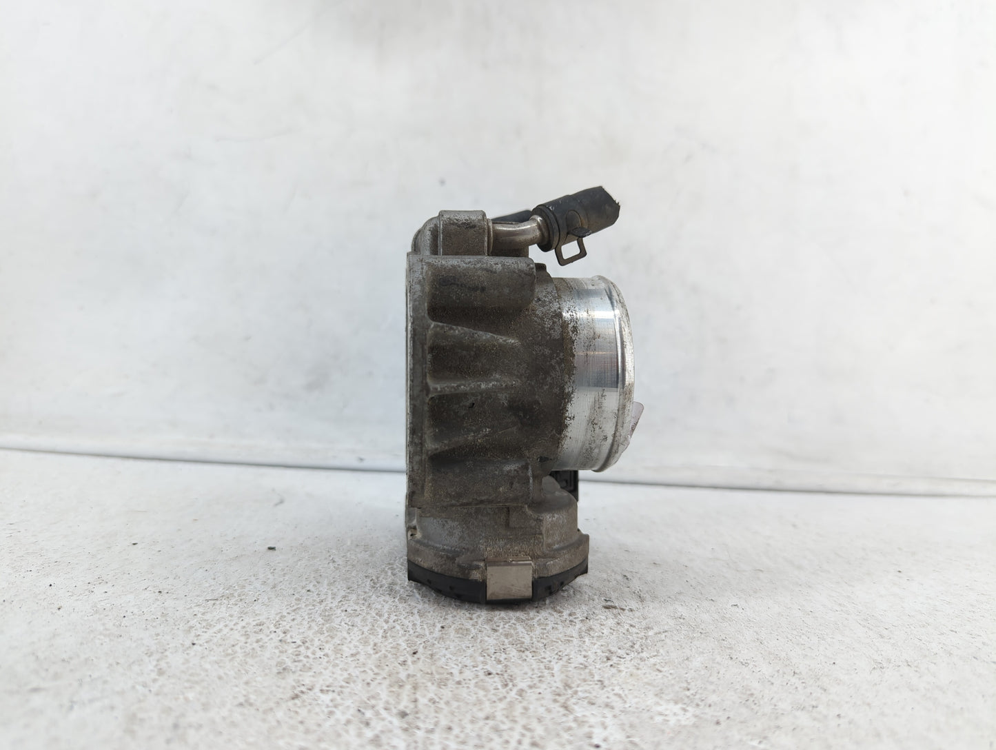 2006-2010 Hyundai Sonata Throttle Body P/N:35100-25400 35100-25200 Fits Fits 2006 2007 2008 2009 2010 2011 2012 2013 OEM Use