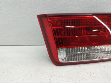 2006-2008 Hyundai Sonata Tail Light Assembly Passenger Right OEM P/N:92404-0A0 Fits Fits 2006 2007 2008 OEM Used Auto Parts