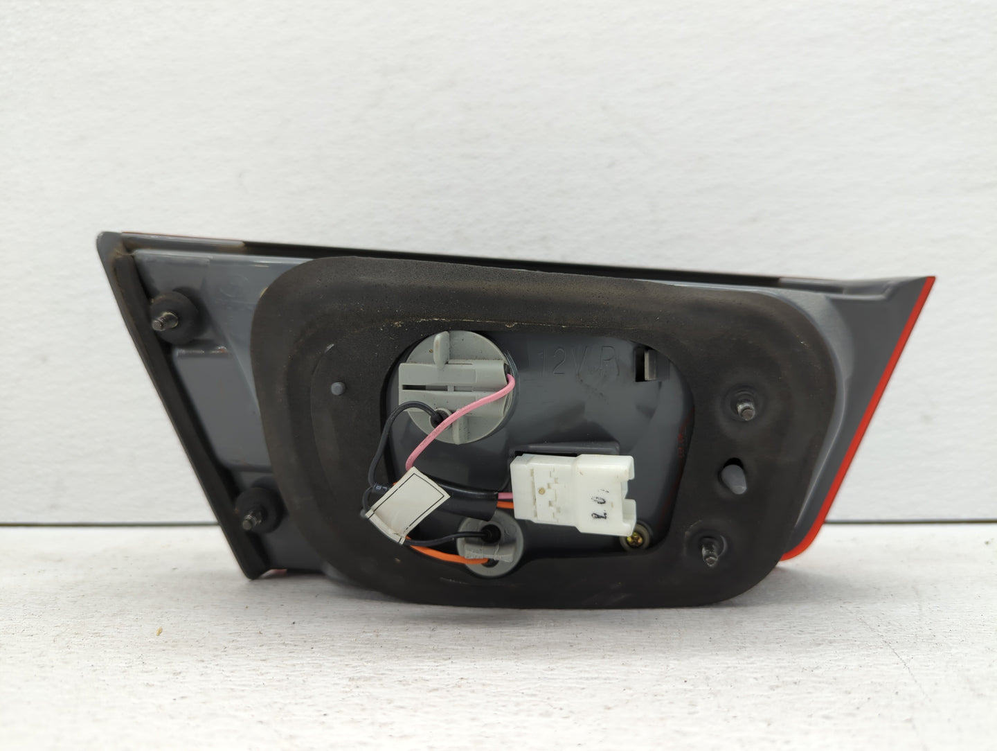 2006-2008 Hyundai Sonata Tail Light Assembly Passenger Right OEM P/N:92404-0A0 Fits Fits 2006 2007 2008 OEM Used Auto Parts 