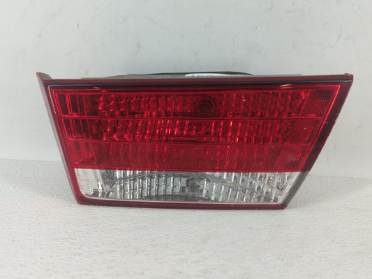 2006-2008 Hyundai Sonata Tail Light Assembly Passenger Right OEM P/N:92404-0A0 Fits Fits 2006 2007 2008 OEM Used Auto Parts 