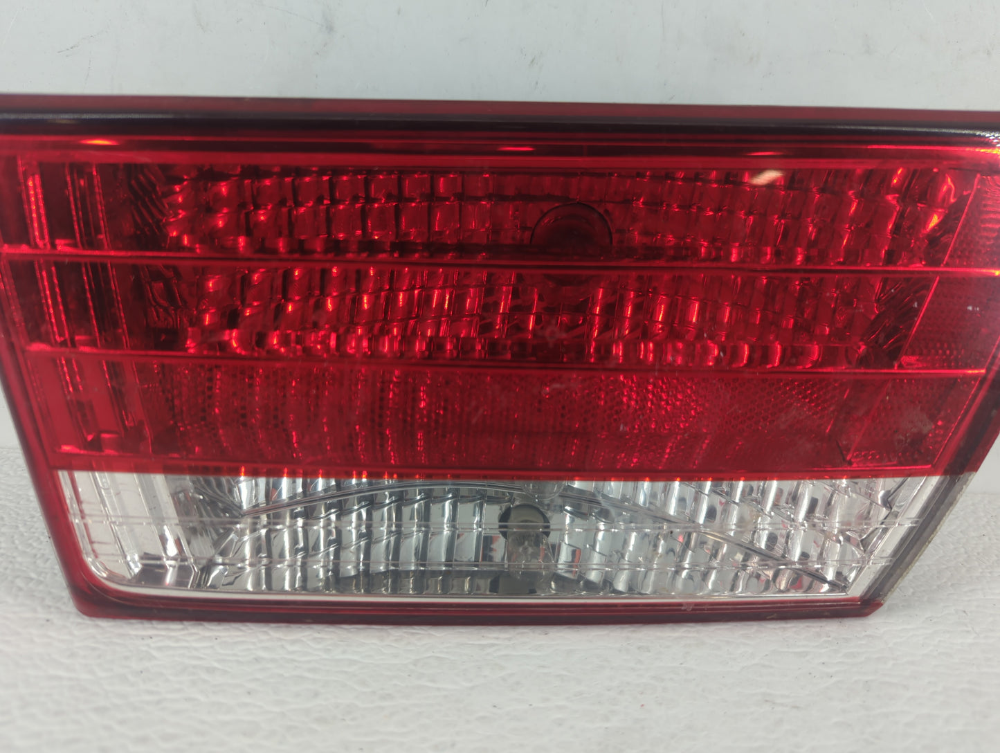 2006-2008 Hyundai Sonata Tail Light Assembly Passenger Right OEM P/N:92404-0A0 Fits Fits 2006 2007 2008 OEM Used Auto Parts 