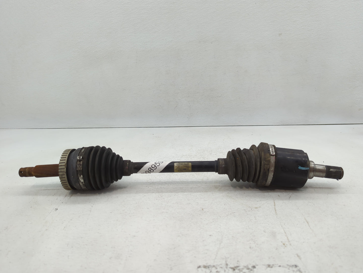 2006-2007 Hyundai Sonata Axle Shaft Front Driver Cv C/v - Oemusedautoparts1.com