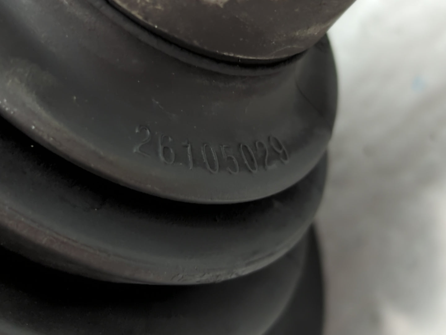 2006-2007 Hyundai Sonata Axle Shaft Front Driver Cv C/v - Oemusedautoparts1.com