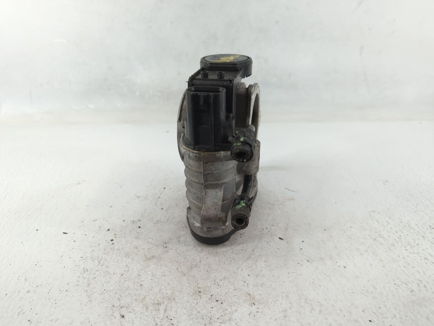 2006-2010 Hyundai Sonata Throttle Body P/N:17203021 35100-3C200 Fits Fits 2006 2007 2008 2009 2010 2011 2012 OEM Used Auto P