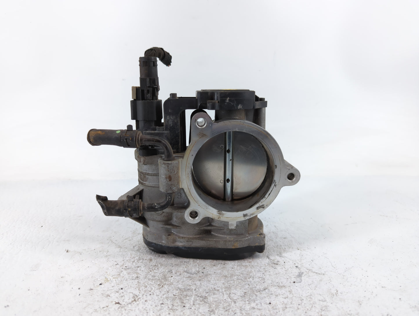2006-2010 Hyundai Sonata Throttle Body P/N:6C24 207 Fits Fits 2006 2007 2008 2009 2010 2011 2012 OEM Used Auto Parts - Oemus