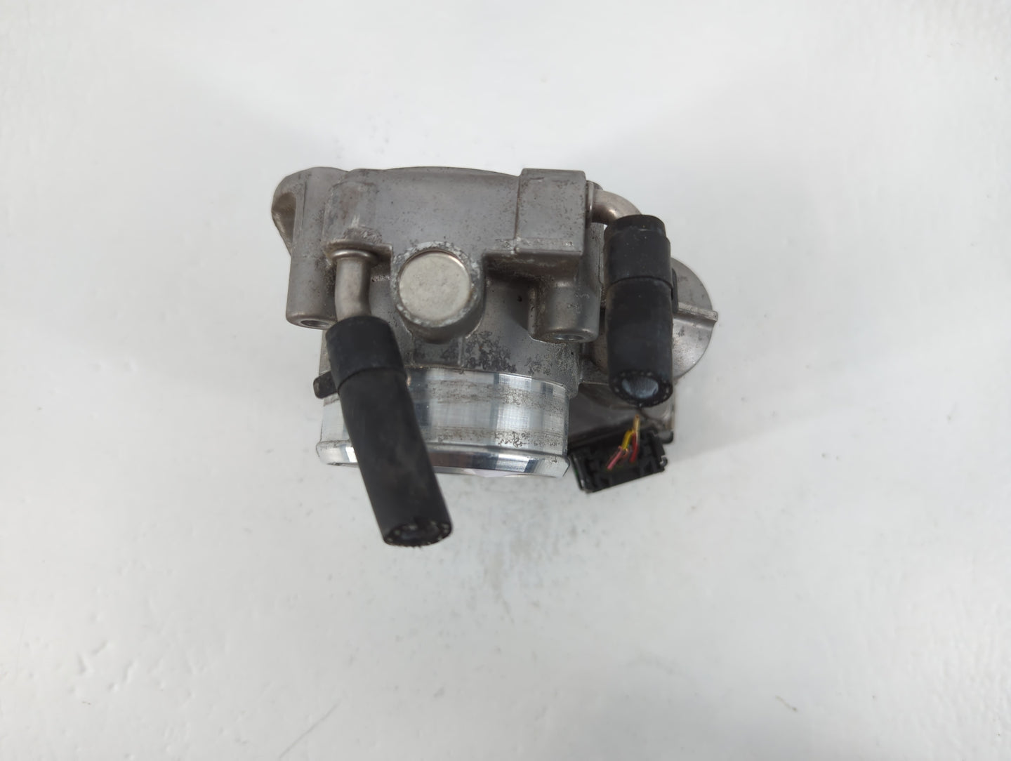2006-2010 Hyundai Sonata Throttle Body P/N:35100-25200 Fits Fits 2006 2007 2008 2009 2010 2011 2012 2013 OEM Used Auto Parts