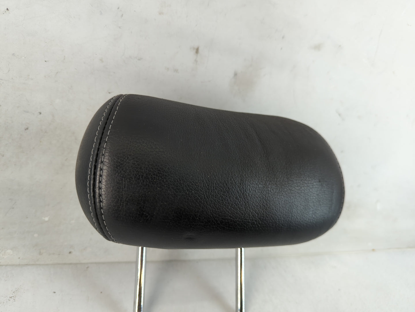 2006-2008 Hyundai Sonata Headrest Head Rest Rear Seat Fits Fits 2006 2007 2008 OEM Used Auto Parts - Oemusedautoparts1.com