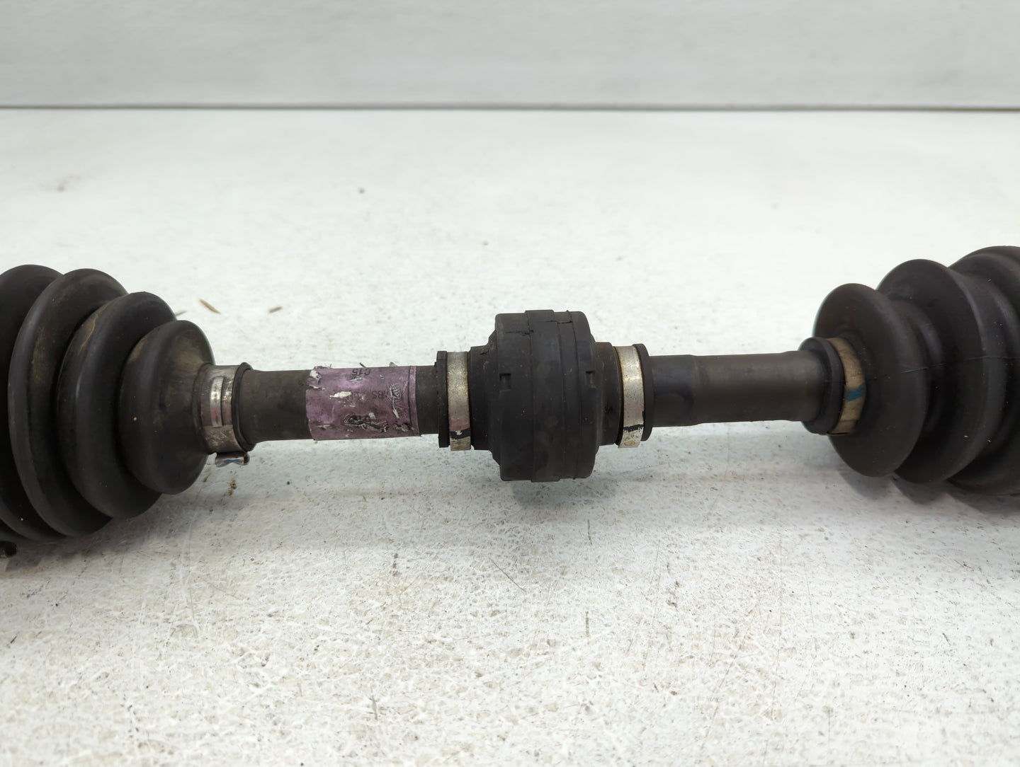 2005-2008 Hyundai Tiburon Axle Shaft Front Driver Cv C/v - Oemusedautoparts1.com