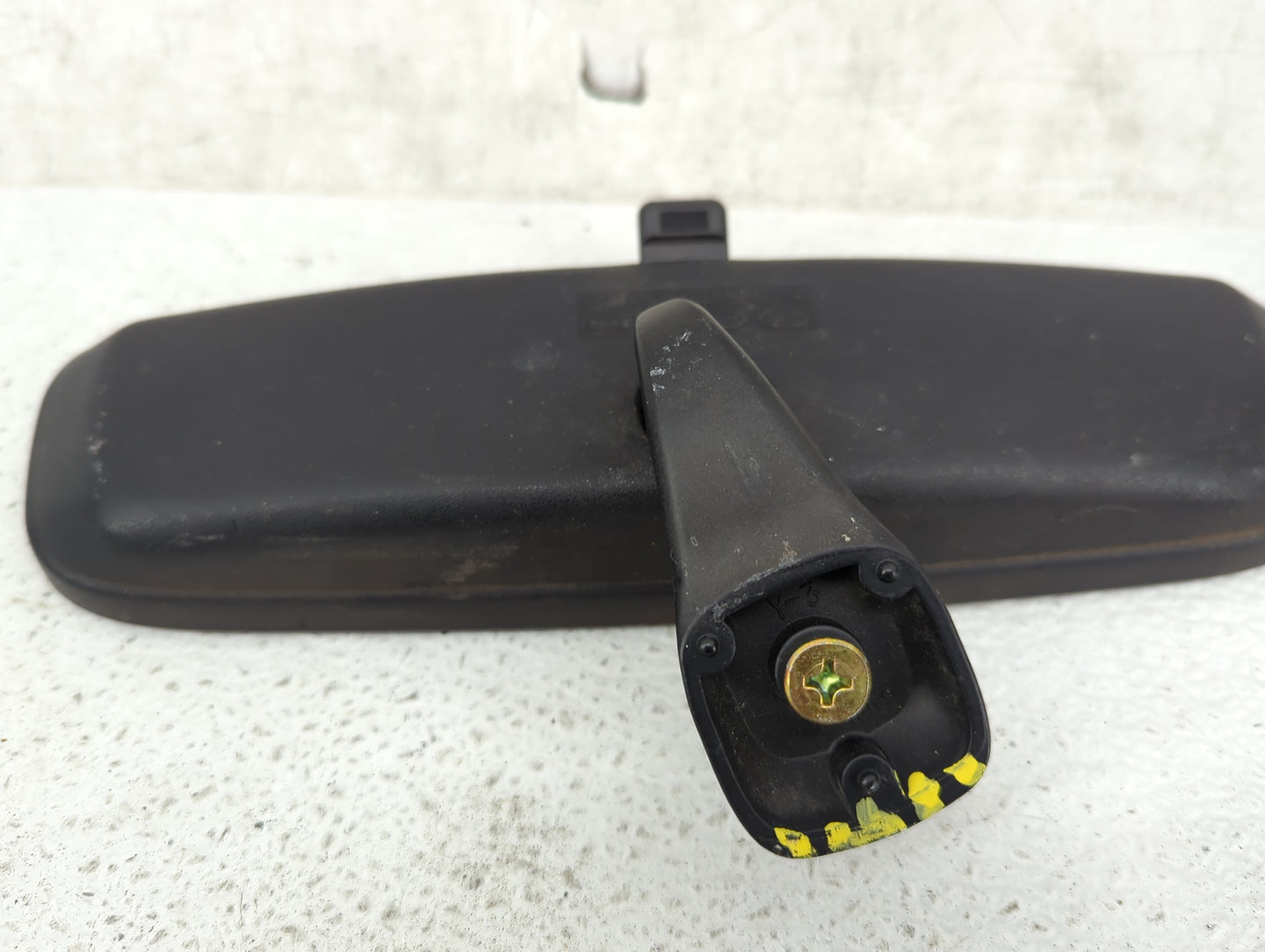 2005-2008 Hyundai Tucson Interior Rear View Mirror Replacement OEM Fits OEM Used Auto Parts - Oemusedautoparts1.com