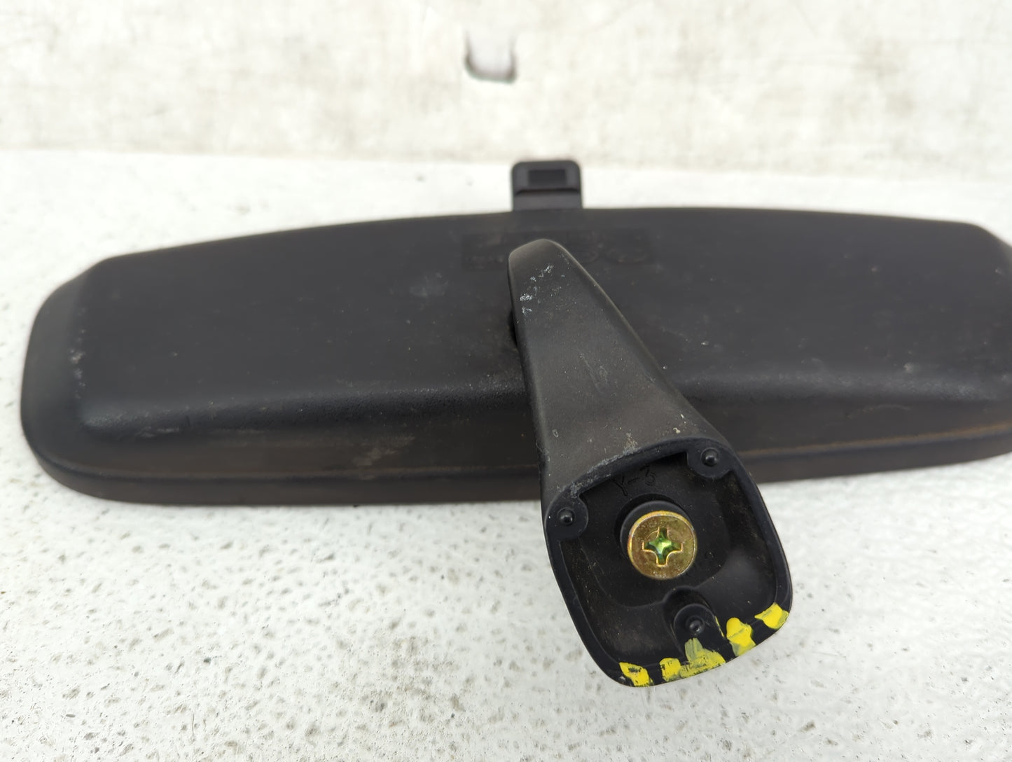2005-2008 Hyundai Tucson Interior Rear View Mirror Replacement OEM Fits OEM Used Auto Parts - Oemusedautoparts1.com