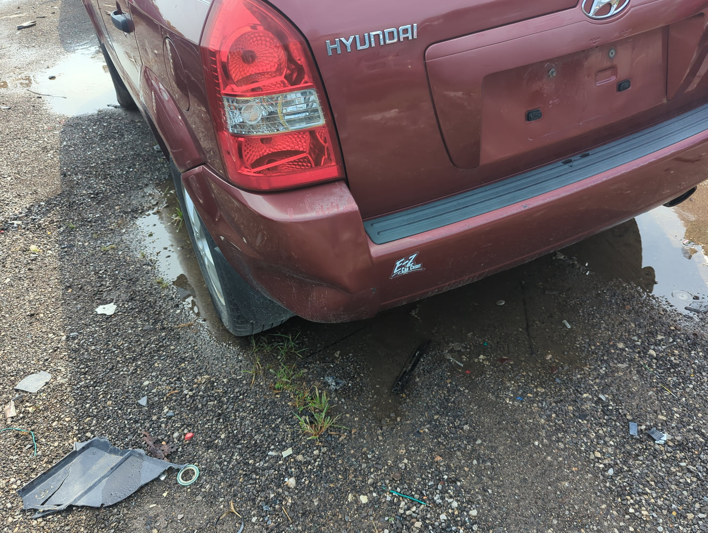 2005-2007 Hyundai Tucson Rear Bumper Assembly Oem - Oemusedautoparts1.com