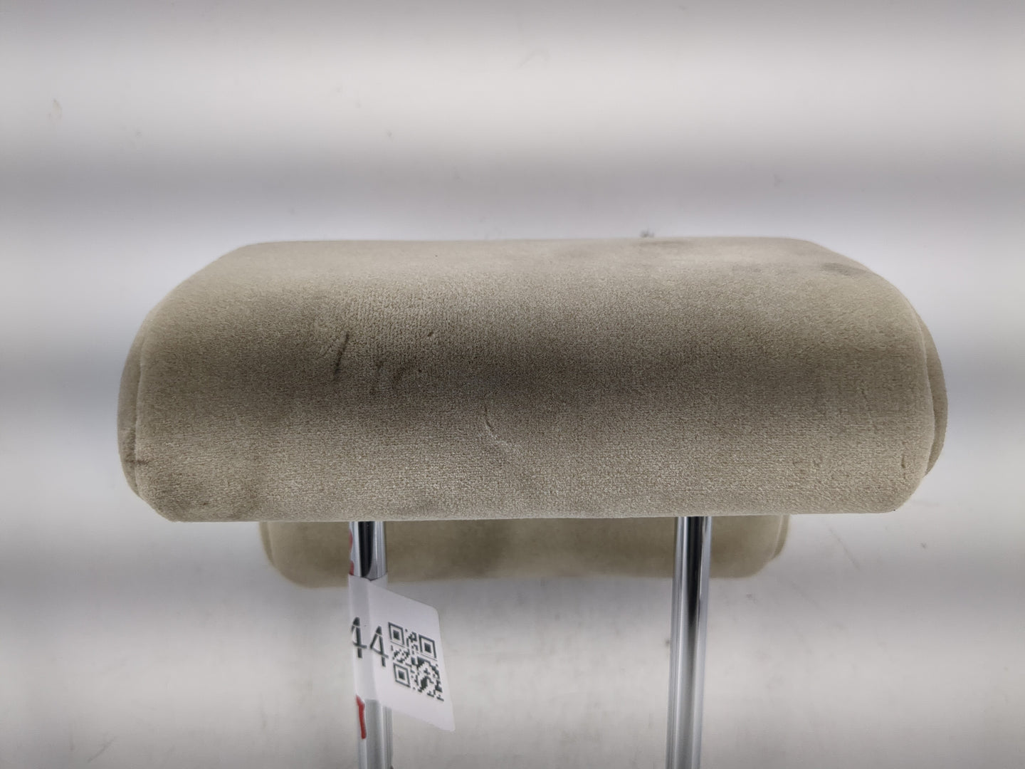 2005-2008 Hyundai Tucson Headrest Head Rest Front Driver Passenger Seat Fits Fits 2005 2006 2007 2008 OEM Used Auto Parts - 