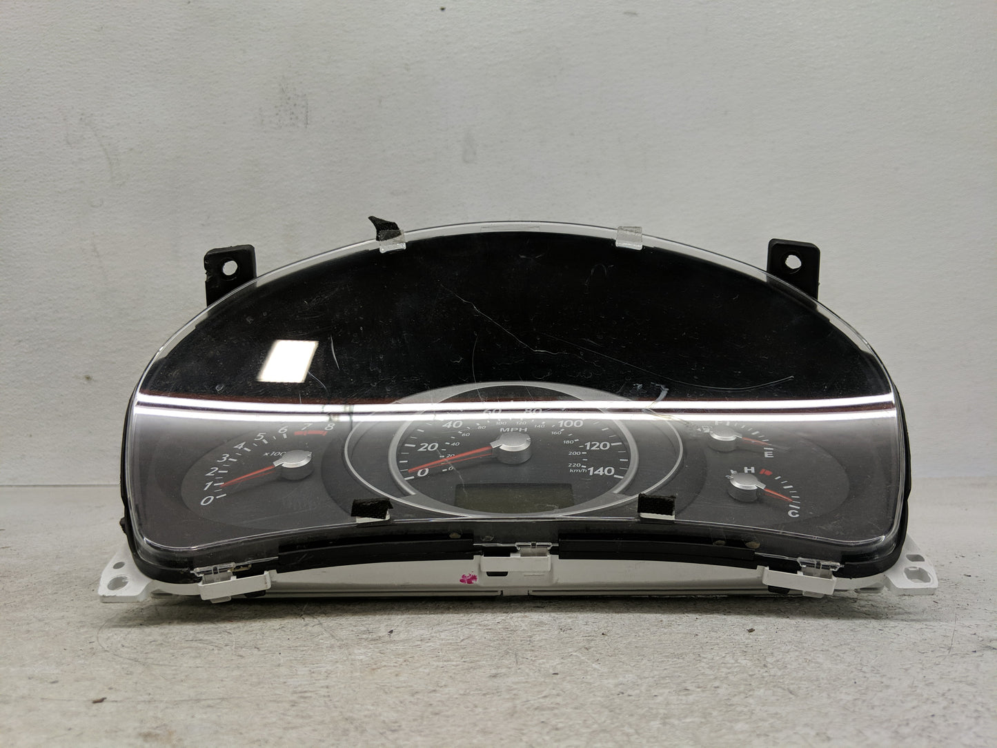 2007-2009 Hyundai Tucson Instrument Cluster Speedometer Gauges Fits Fits 2007 2008 2009 OEM Used Auto Parts - Oemusedautopar