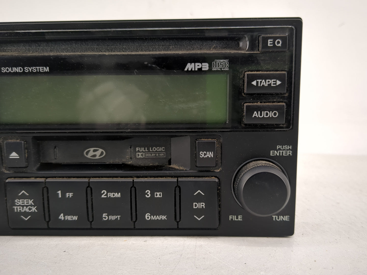 2007-2008 Hyundai Tucson Radio AM FM Cd Player Receiver Replacement P/N:96180-2E600 Fits Fits 2007 2008 OEM Used Auto Parts 