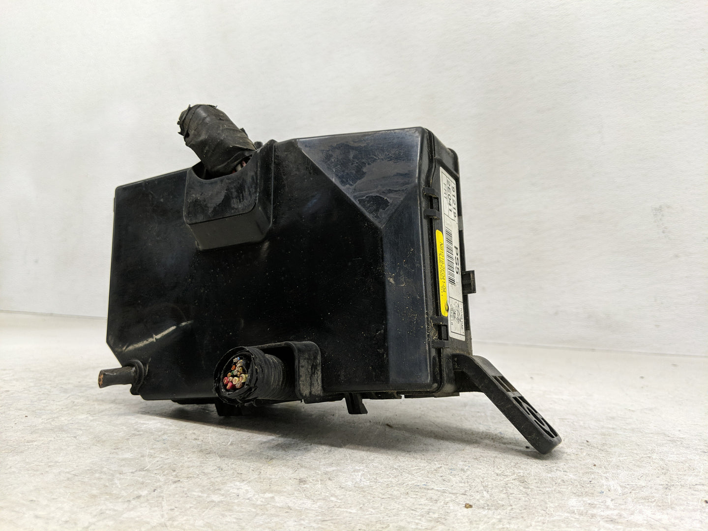 Hyundai Tucson Fusebox Fuse Box Relay Module Tipm 91210-2e101 - Oemusedautoparts1.com