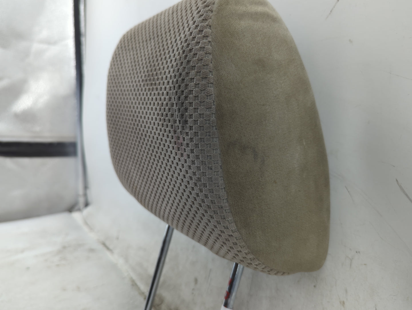 2005-2008 Hyundai Tucson Headrest Head Rest Front Driver Seat Grey - Oemusedautoparts1.com