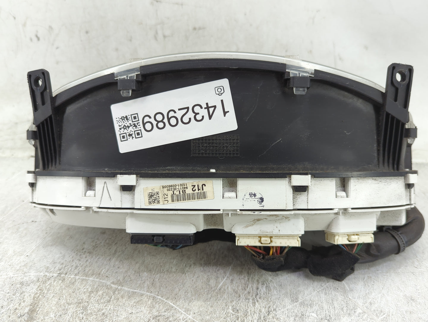 2007-2009 Hyundai Tucson Instrument Cluster Speedometer Gauges P/N:11001-009600H 94011-2E220 Fits Fits 2007 2008 2009 OEM Us