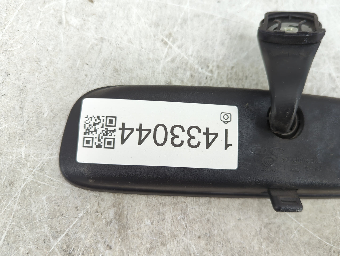 2005-2008 Hyundai Tucson Interior Rear View Mirror Replacement OEM Fits OEM Used Auto Parts - Oemusedautoparts1.com