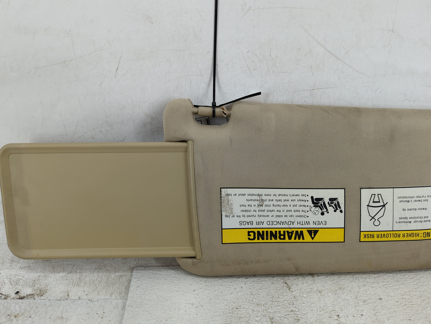 2005-2009 Hyundai Tucson Sun Visor Shade Replacement Driver Left Mirror Fits Fits 2005 2006 2007 2008 2009 OEM Used Auto Par