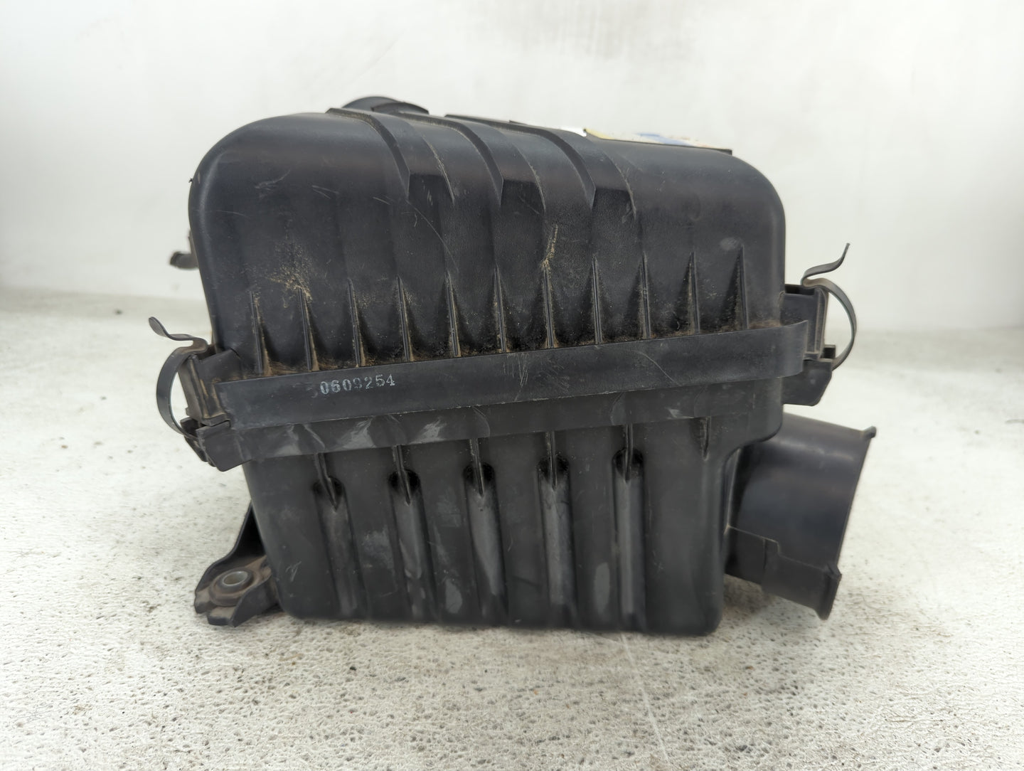 2005-2009 Hyundai Tucson Air Cleaner Intake-duct Hose Tube - Oemusedautoparts1.com