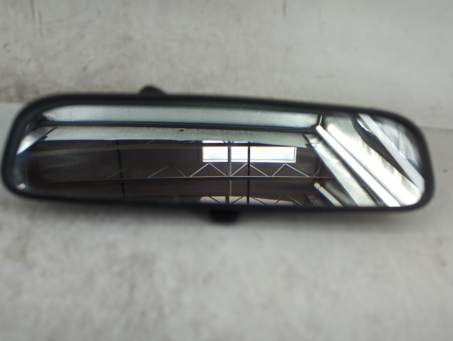 2007 Hyundai Tucson Interior Rear View Mirror Replacement OEM Fits OEM Used Auto Parts - Oemusedautoparts1.com