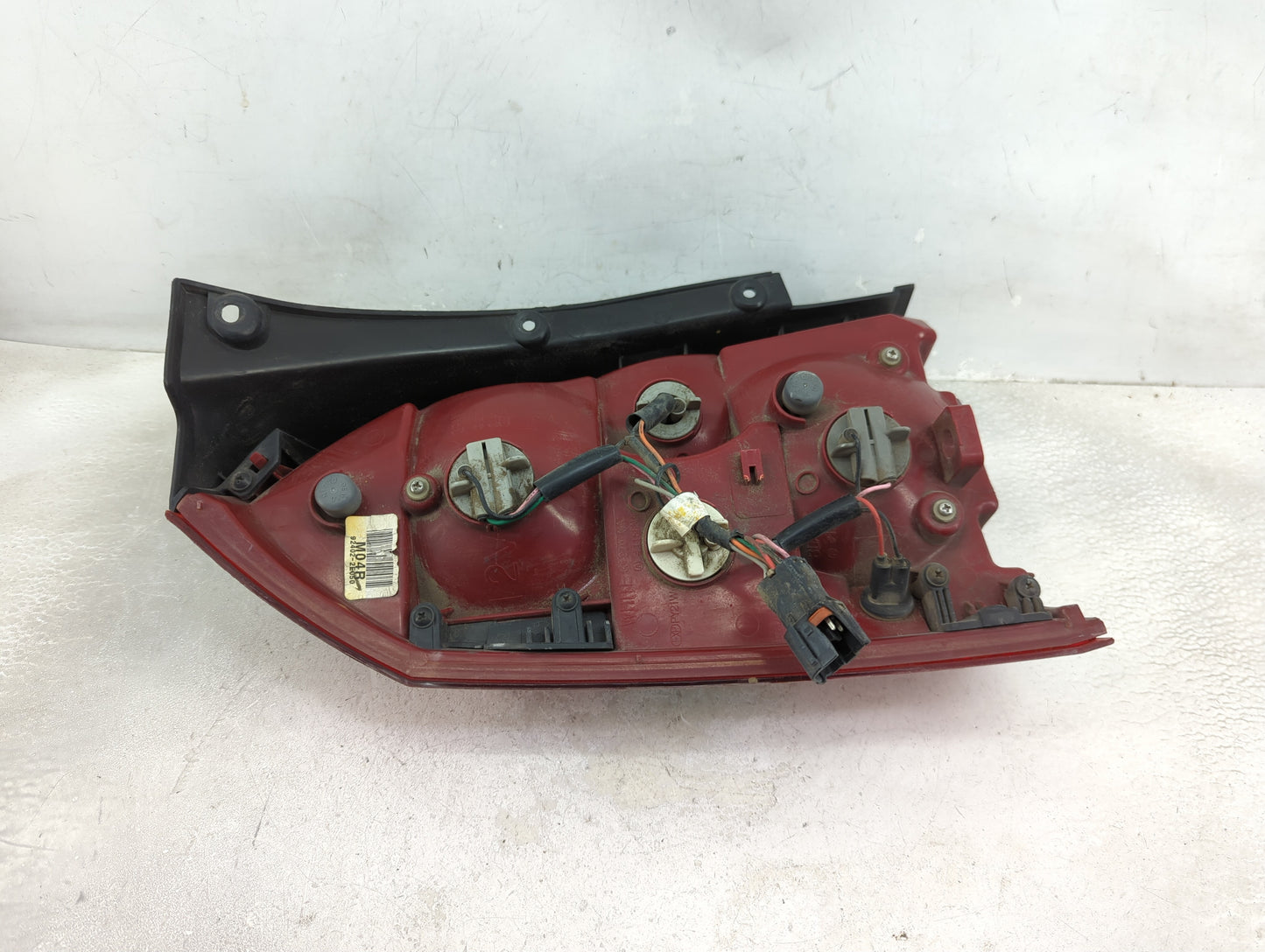 2005-2009 Hyundai Tucson Tail Light Assembly Passenger Right OEM P/N:92402-2e050 Fits Fits 2005 2006 2007 2008 2009 OEM Used