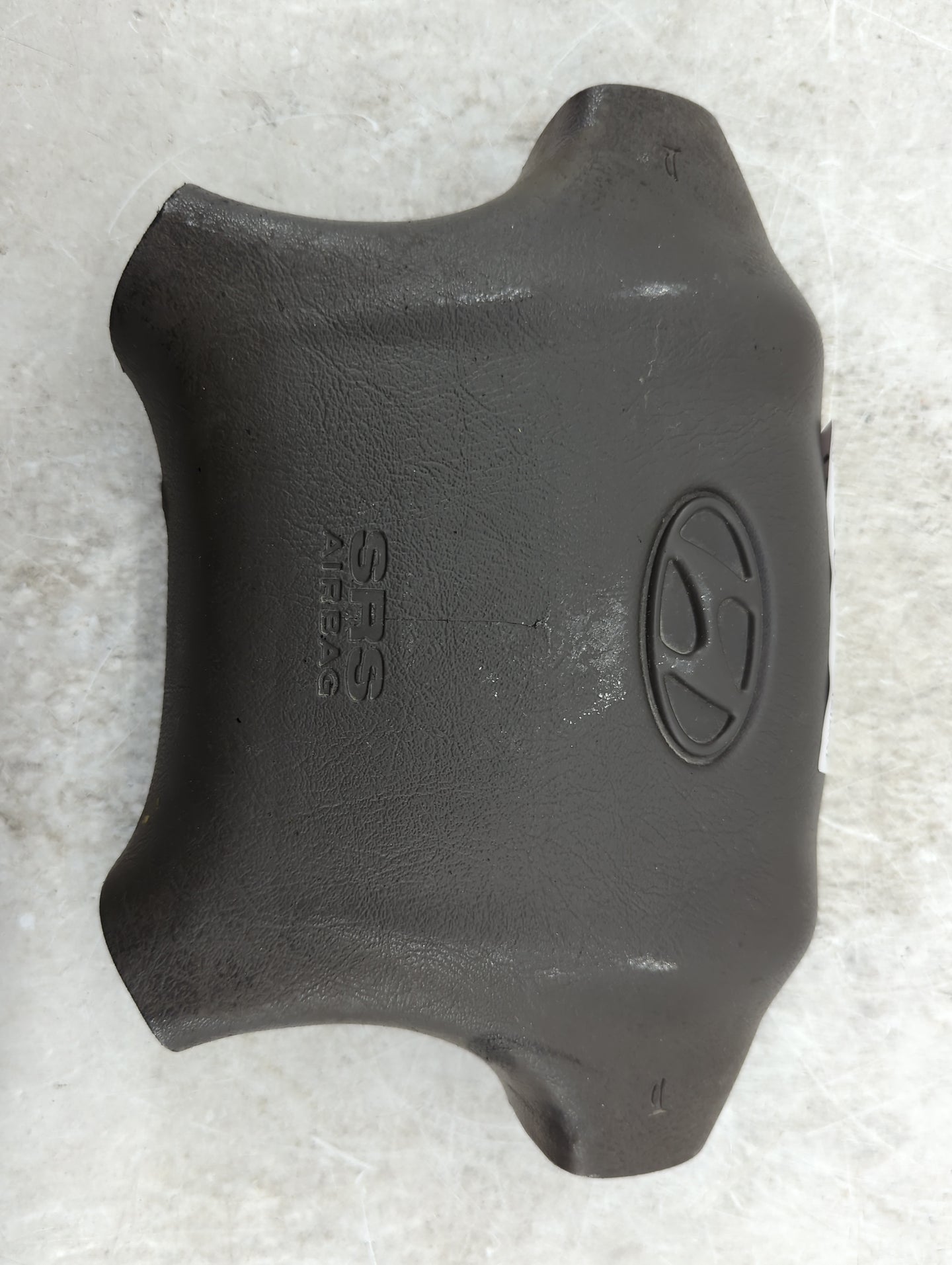 2007 Hyundai Tucson Air Bag Driver Left Steering Wheel Mounted P/N:GBZ01930407 BODS9081931274 Fits OEM Used Auto Parts - Oem