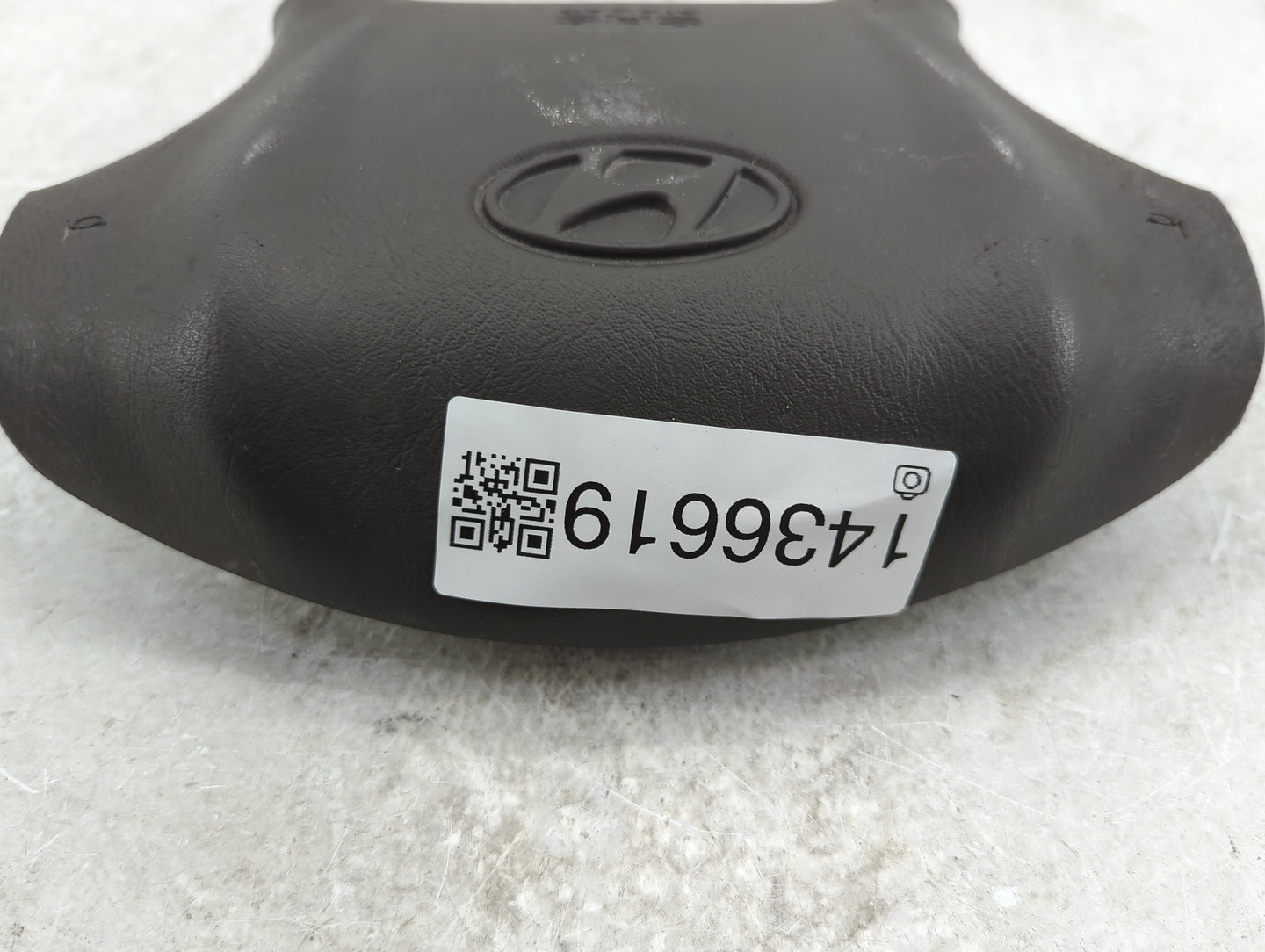 2007 Hyundai Tucson Air Bag Driver Left Steering Wheel Mounted P/N:GBZ01930407 BODS9081931274 Fits OEM Used Auto Parts - Oem