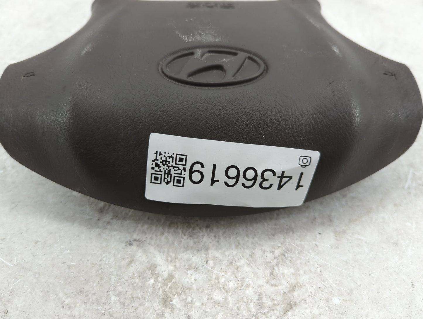 2007 Hyundai Tucson Air Bag Driver Left Steering Wheel Mounted P/N:GBZ01930407 BODS9081931274 Fits OEM Used Auto Parts - Oem