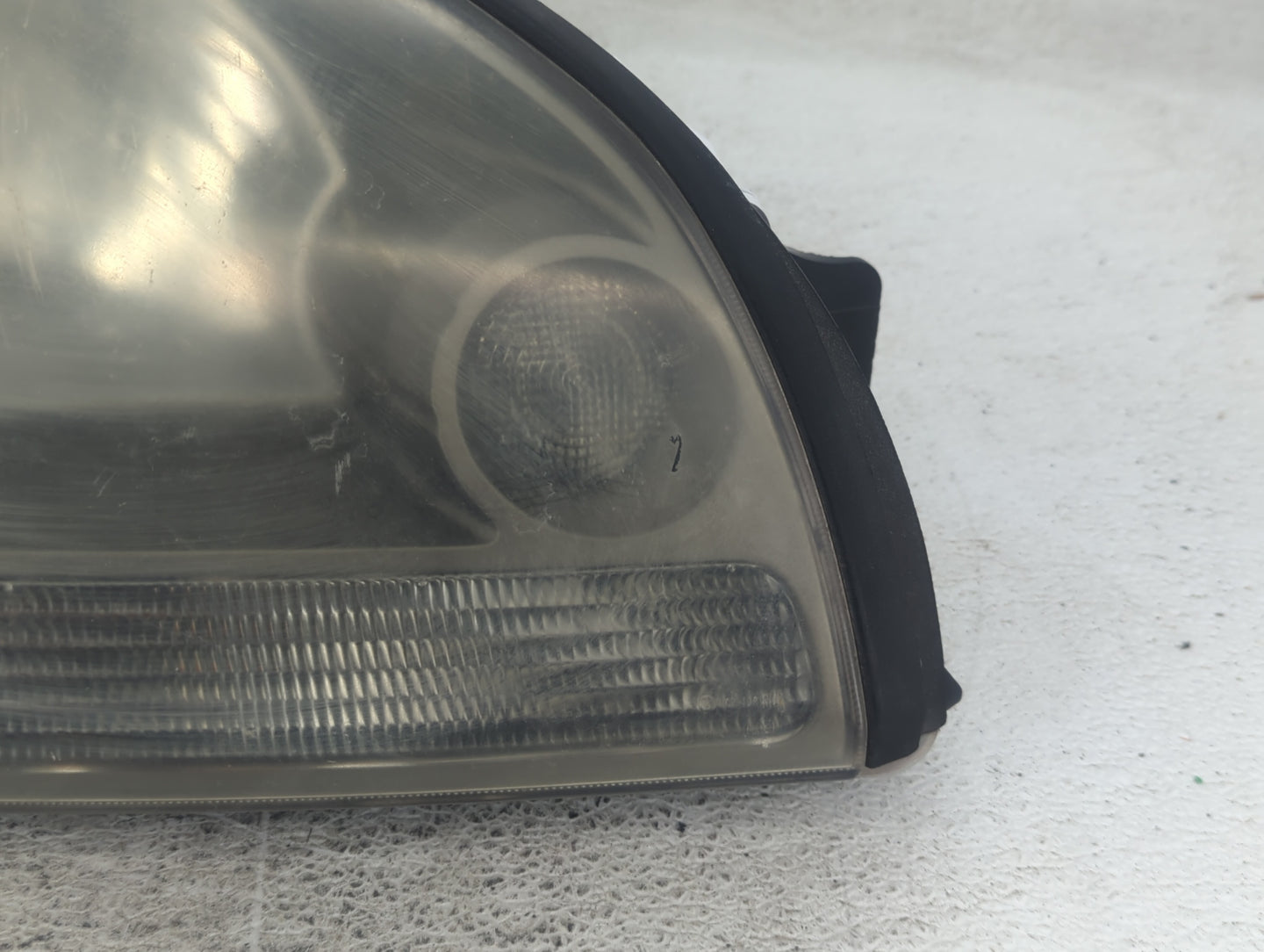 2005-2008 Hyundai Tucson Passenger Right Oem Head Light Headlight Lamp - Oemusedautoparts1.com