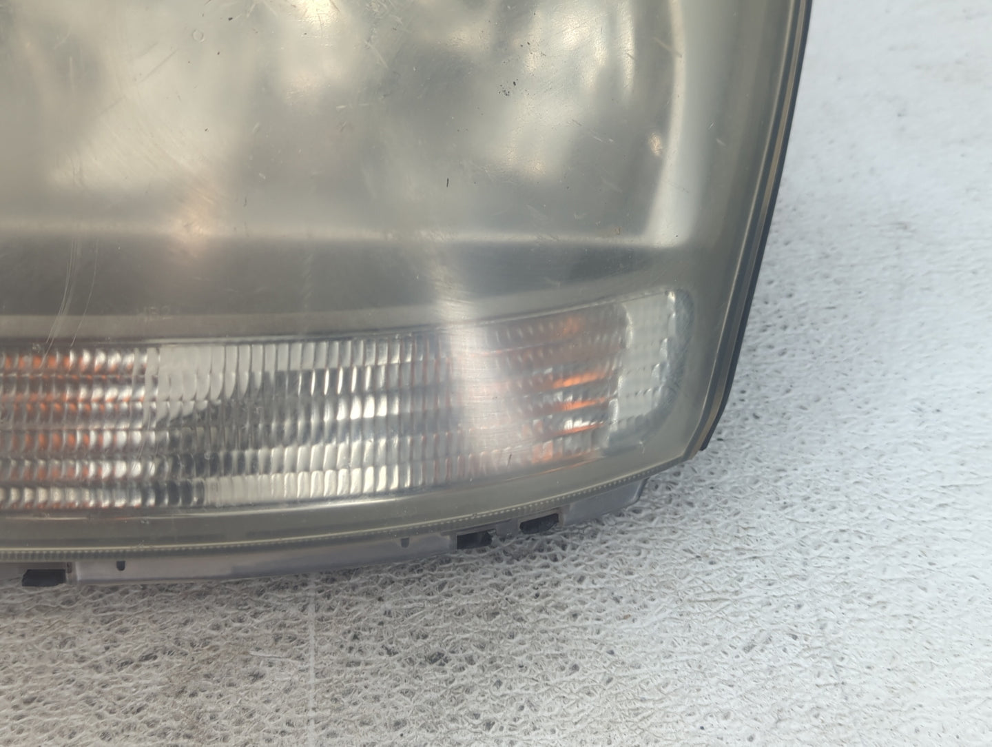 2005-2008 Hyundai Tucson Driver Left Oem Head Light Headlight Lamp - Oemusedautoparts1.com