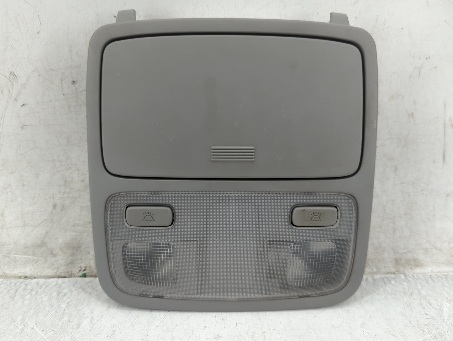 2006-2009 Hyundai Tucson Overhead Roof Console - Oemusedautoparts1.com