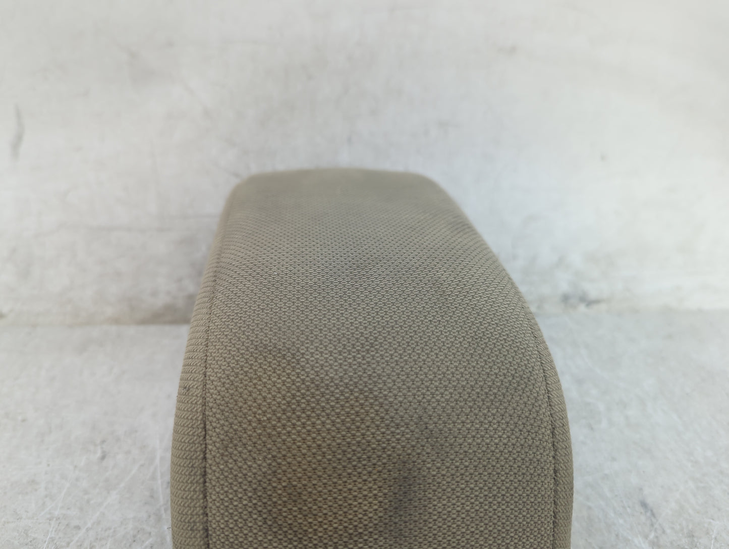 2007 Hyundai Tucson Headrest Head Rest Rear Seat Fits OEM Used Auto Parts - Oemusedautoparts1.com