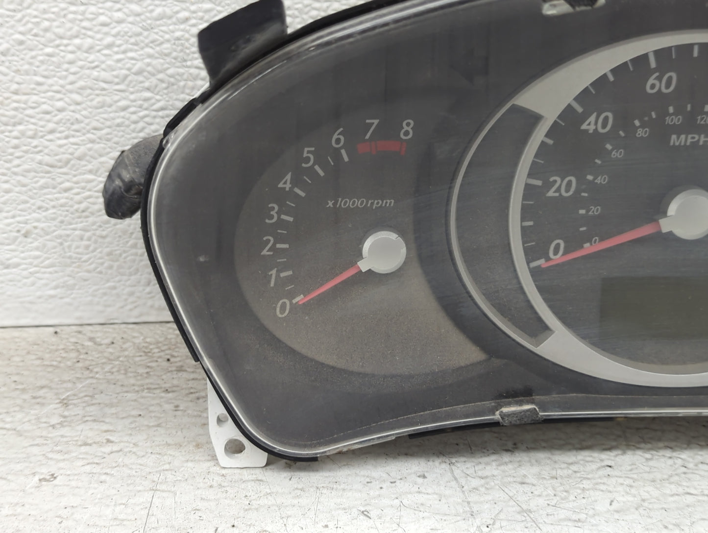 2007-2009 Hyundai Tucson Instrument Cluster Speedometer Gauges P/N:94011-2E215 Miles: Fits Fits 2007 2008 2009 OEM Used Auto