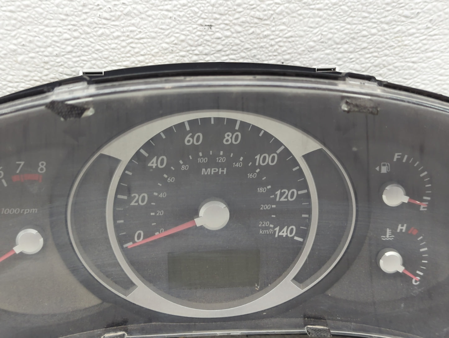 2007-2009 Hyundai Tucson Instrument Cluster Speedometer Gauges P/N:94011-2E215 Miles: Fits Fits 2007 2008 2009 OEM Used Auto