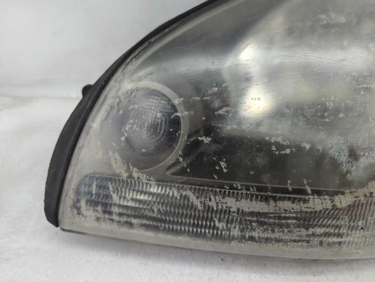 2005-2008 Hyundai Tucson Driver Left Oem Head Light Headlight Lamp - Oemusedautoparts1.com