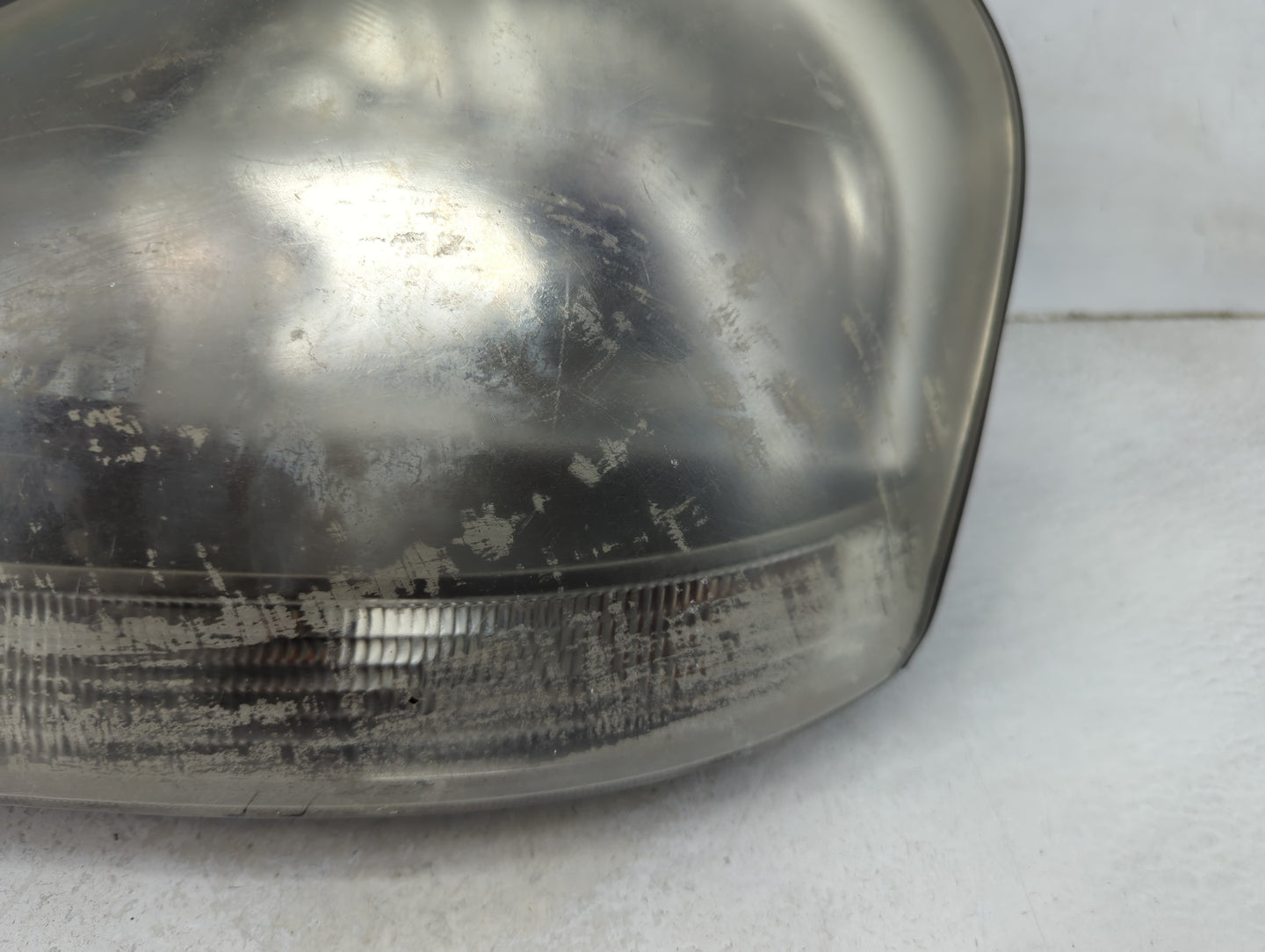 2005-2008 Hyundai Tucson Driver Left Oem Head Light Headlight Lamp - Oemusedautoparts1.com