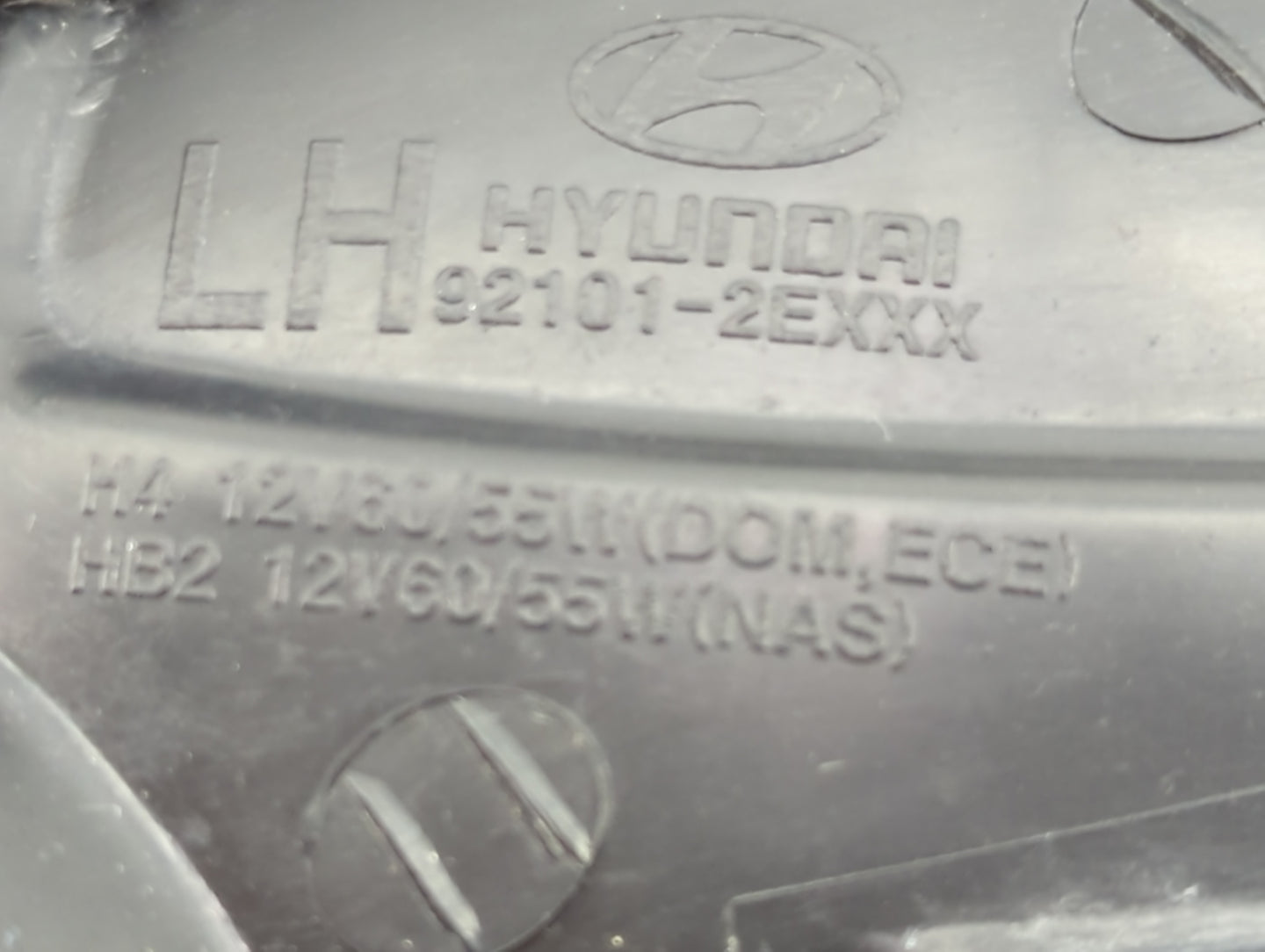 2005-2008 Hyundai Tucson Driver Left Oem Head Light Headlight Lamp - Oemusedautoparts1.com