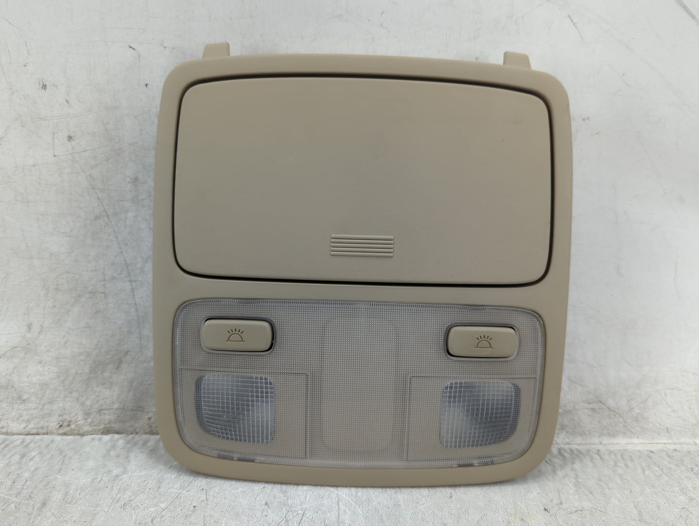 2007 Hyundai Tucson Overhead Roof Console - Oemusedautoparts1.com