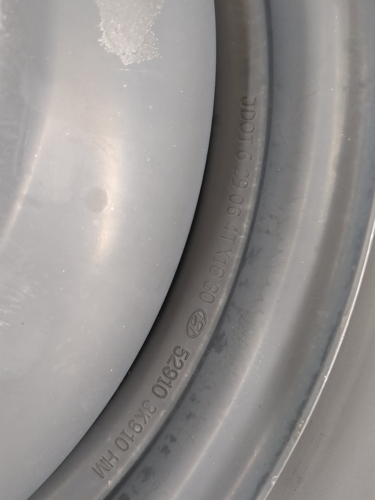 2006-2015 Hyundai Tucson Spare Donut Tire Wheel Rim Oem 1455276 - Oemusedautoparts1.com
