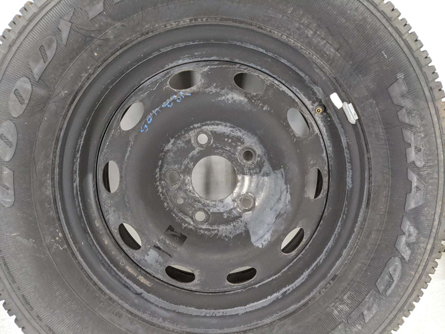 2007 Hyundai Tucson Spare Donut Tire Wheel Rim Oem - Oemusedautoparts1.com