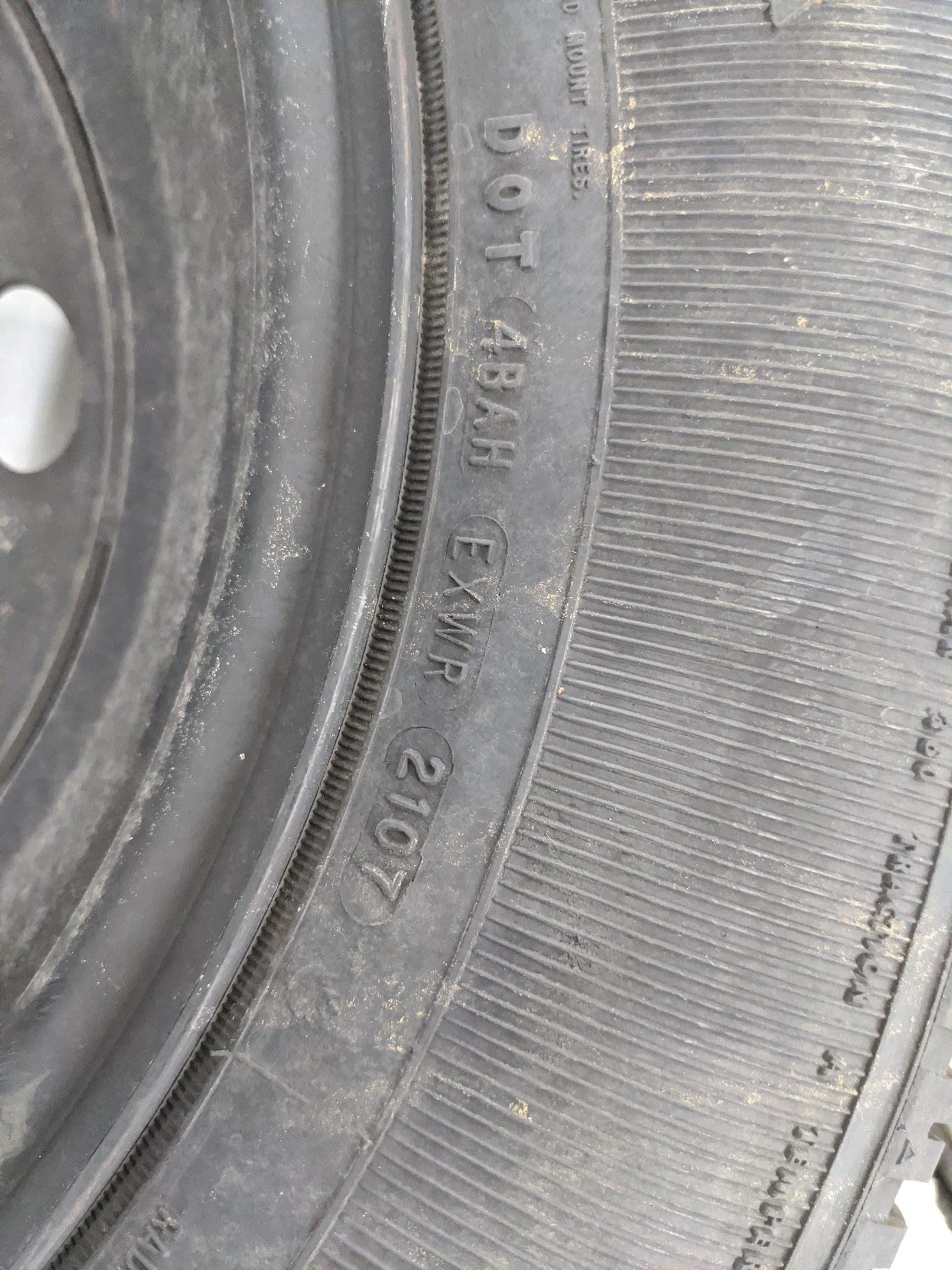 2007 Hyundai Tucson Spare Donut Tire Wheel Rim Oem - Oemusedautoparts1.com