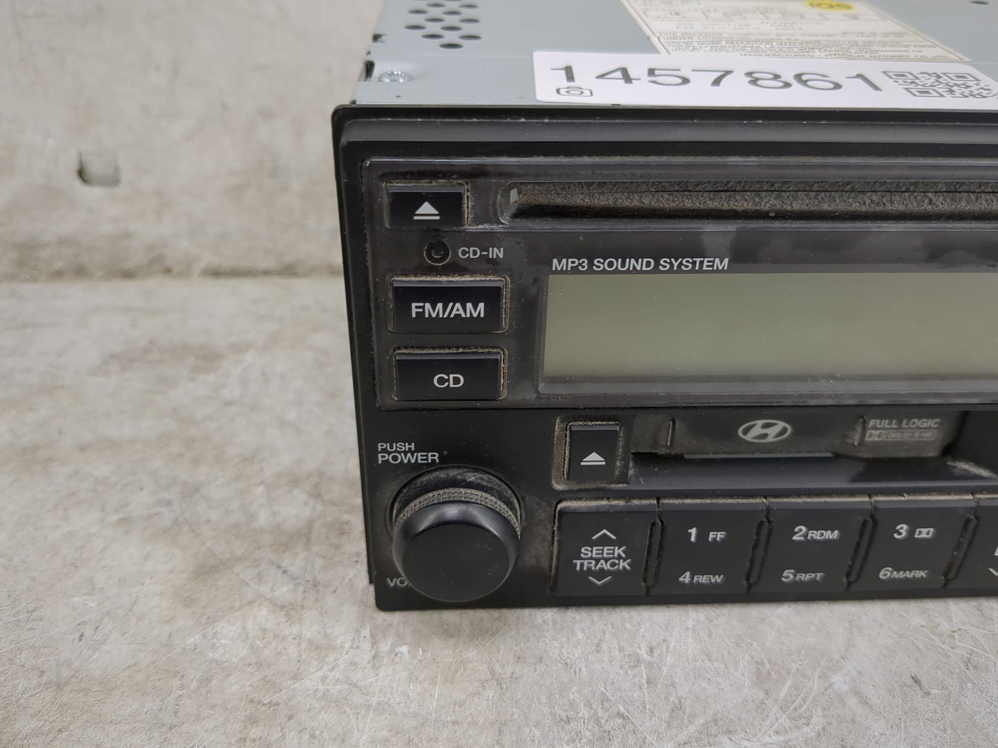 2005-2008 Hyundai Tucson Radio AM FM Cd Player Receiver Replacement P/N:96180-2E600 Fits Fits 2005 2006 2007 2008 OEM Used A