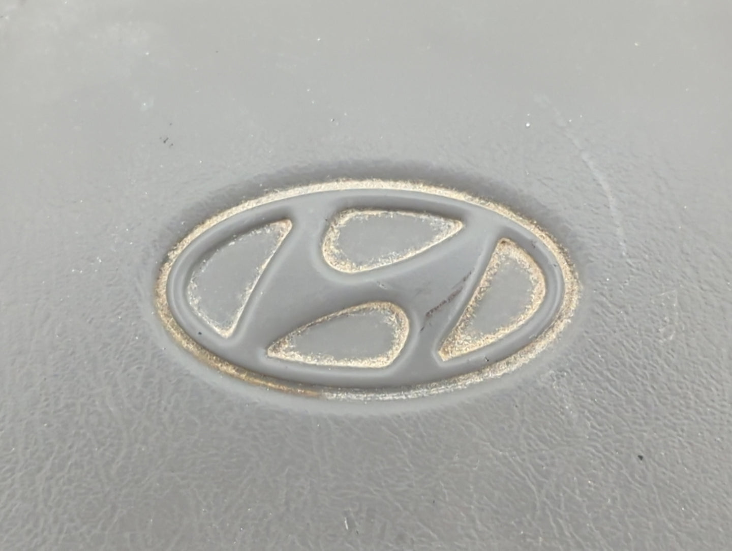 2007 Hyundai Tucson Air Bag Driver Left Steering Wheel Mounted 1458568 - Oemusedautoparts1.com
