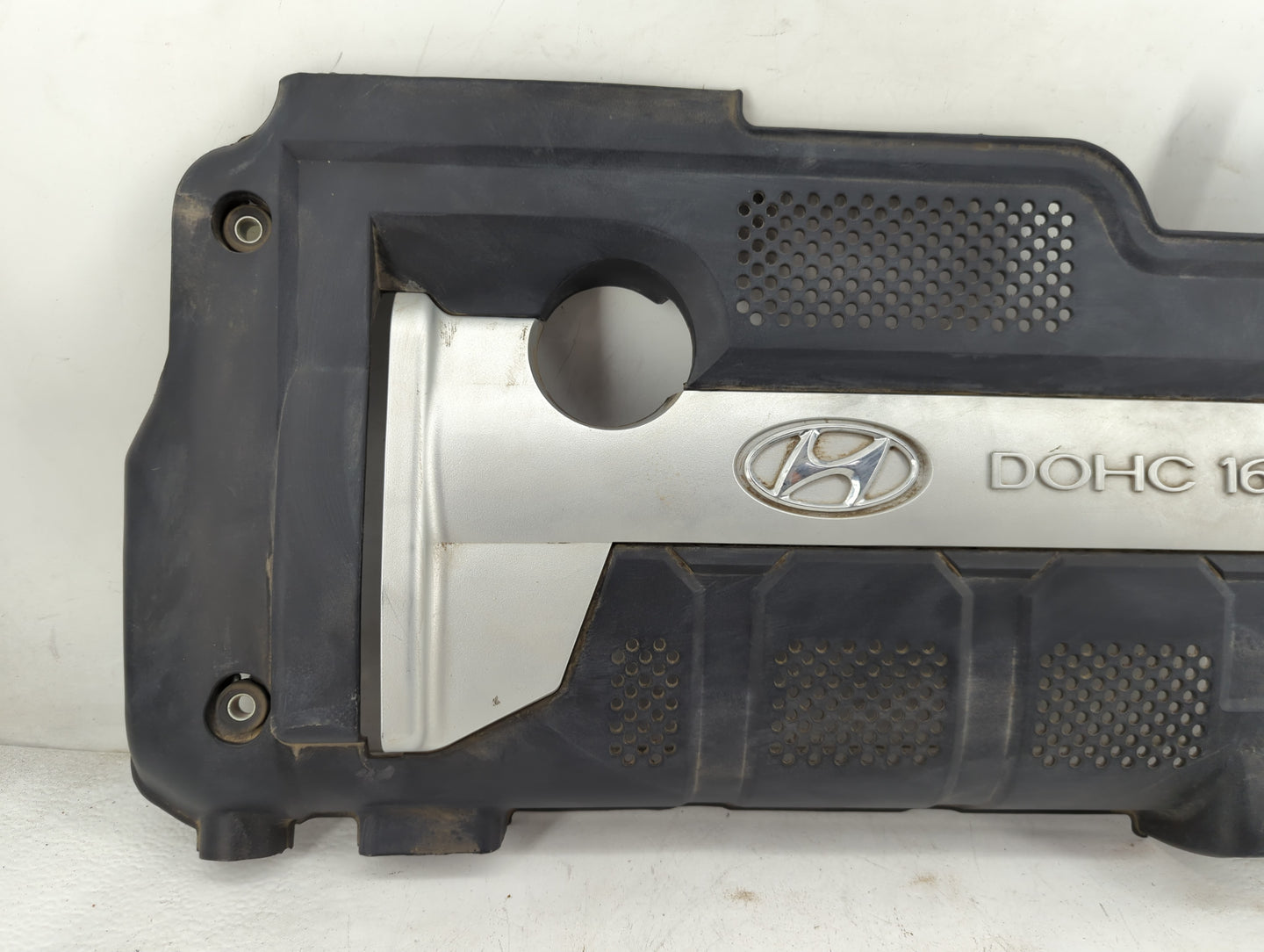 2007 Hyundai Tucson Engine Cover 1460577 - Oemusedautoparts1.com