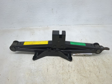 2007 Hyundai Tucson Spare Scissor Car Jack Black 1512350 - Oemusedautoparts1.com