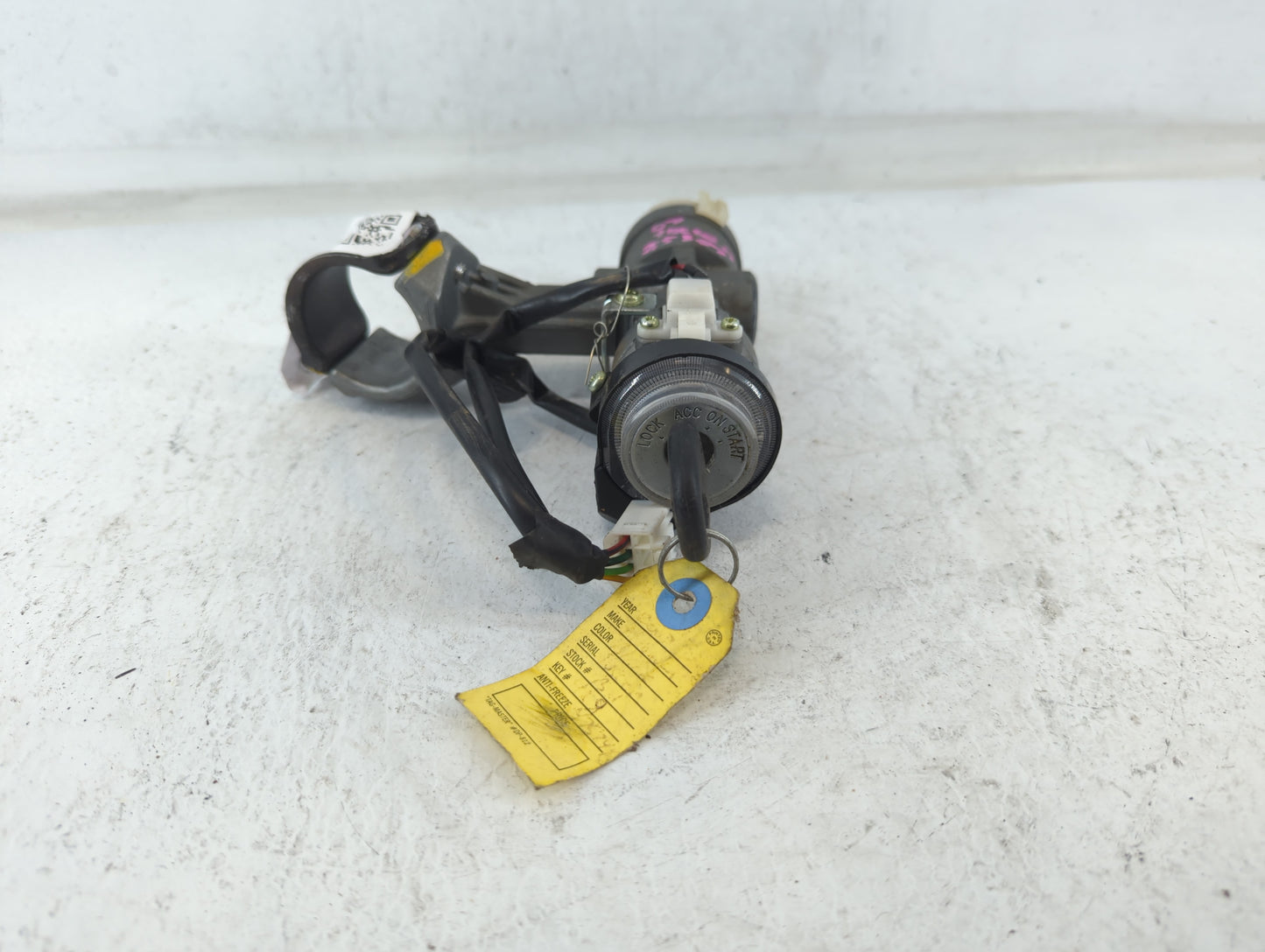 2007 Hyundai Tucson Ignition Switch - Oemusedautoparts1.com