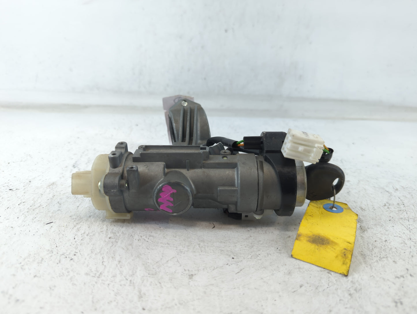 2007 Hyundai Tucson Ignition Switch - Oemusedautoparts1.com