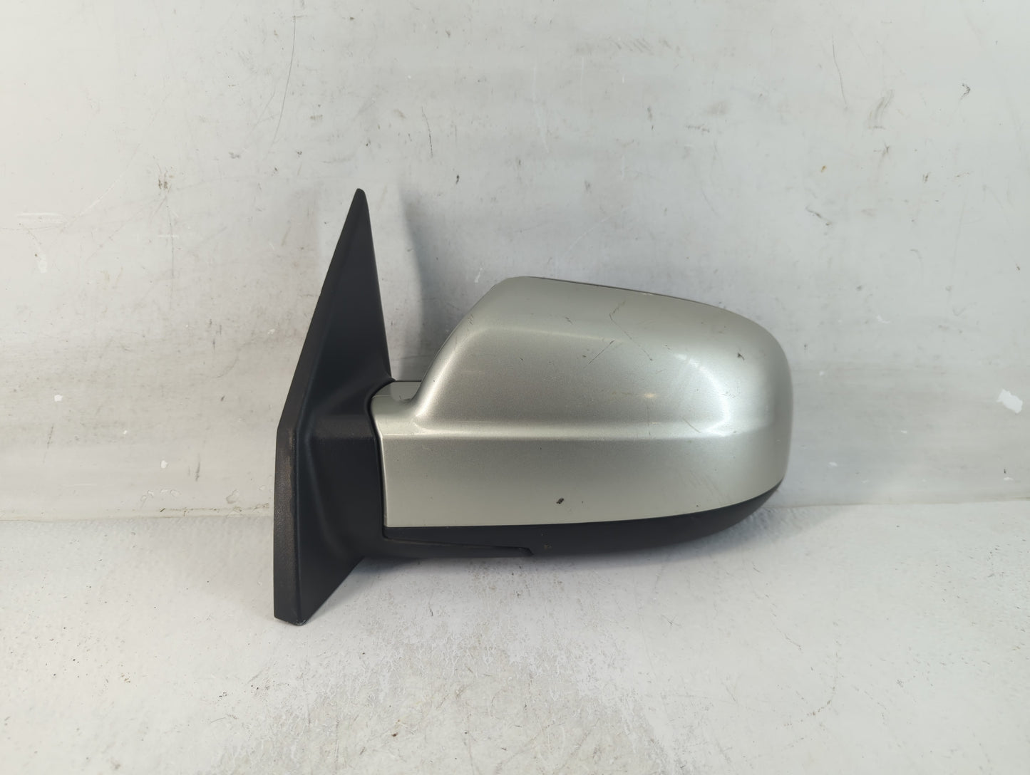 2005-2009 Hyundai Tucson Driver Left Side View Manual Door Mirror Grey - Oemusedautoparts1.com