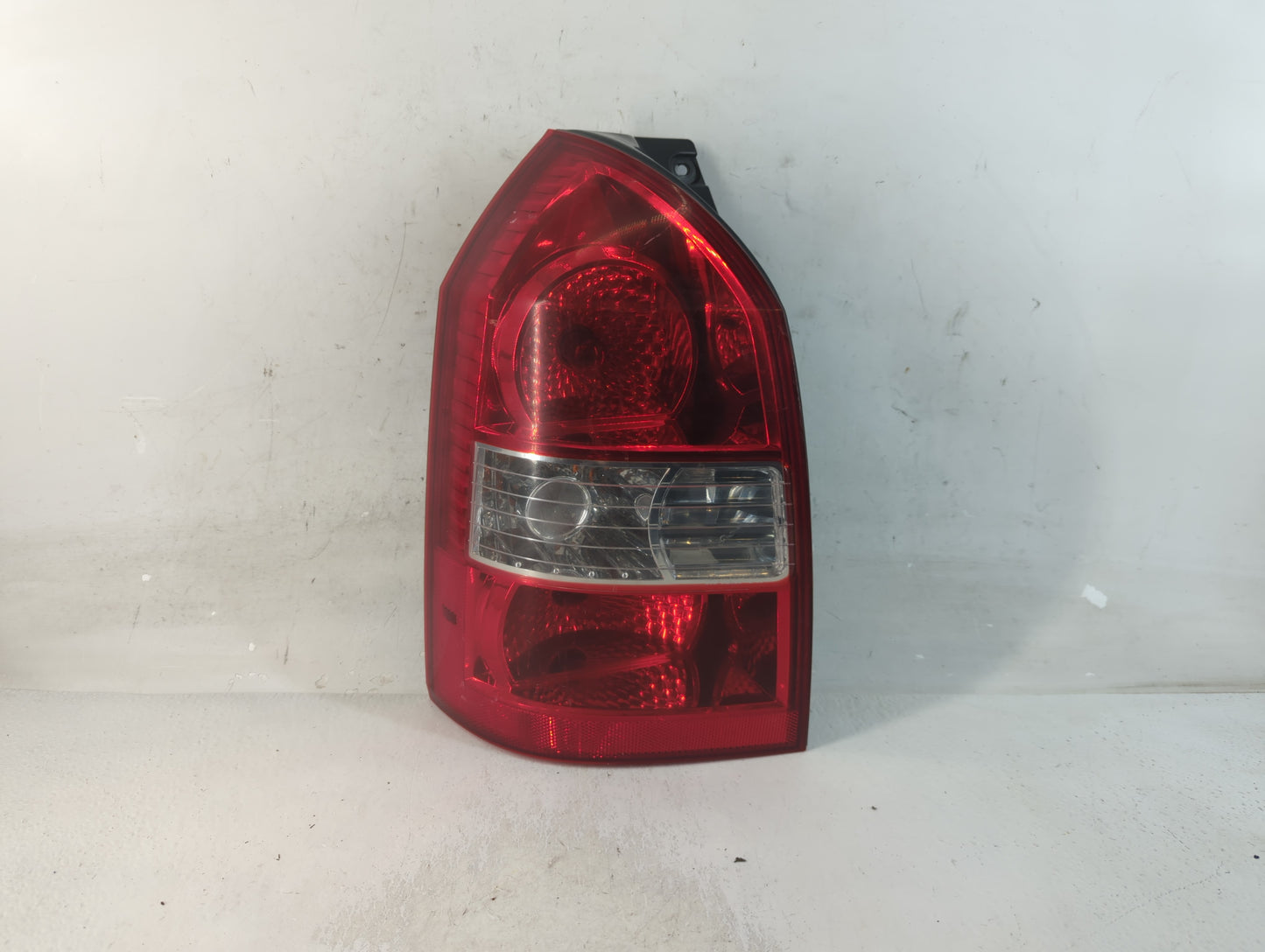 2005-2009 Hyundai Tucson Tail Light Assembly Driver Left OEM P/N:A#1157 P21/5W Fits Fits 2005 2006 2007 2008 2009 OEM Used A